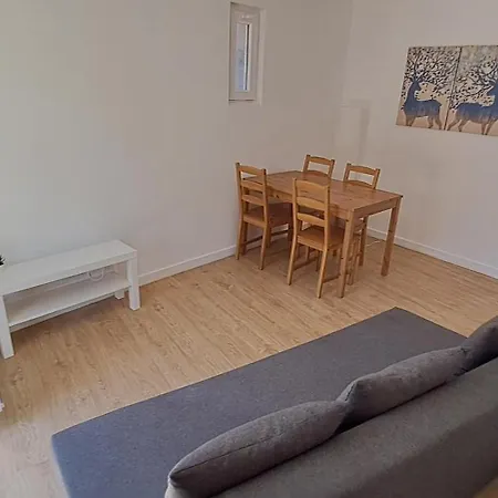Serafina 3rd Floor 2br With Terrace Лісабон